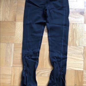 Rag and bone leggings with zippers on the bottom